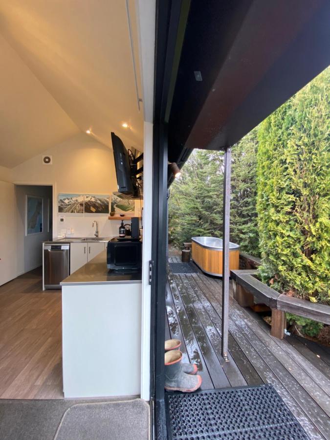 Black Beech House With Stunning Outdoor Bath Lake Tekapo Esterno foto